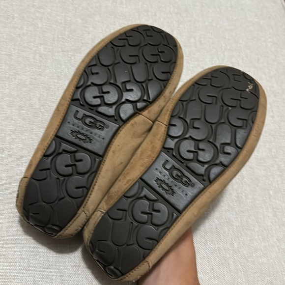 UGG Sz 8 Dakota Moccasins in Tobacco with Lavender Ties - Picture 13 of 16